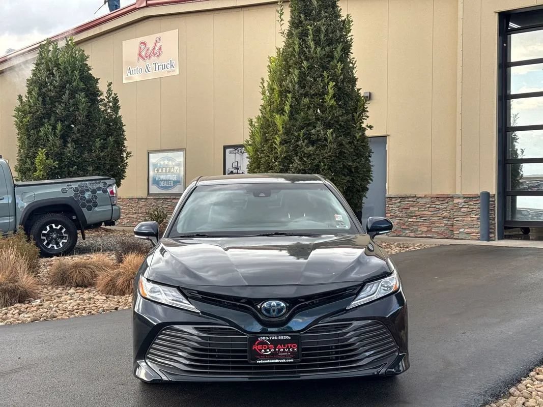 Used 2020 Toyota Camry XLE FWD image 36