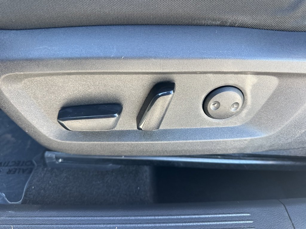 Used 2021 Nissan Rogue SV image 10