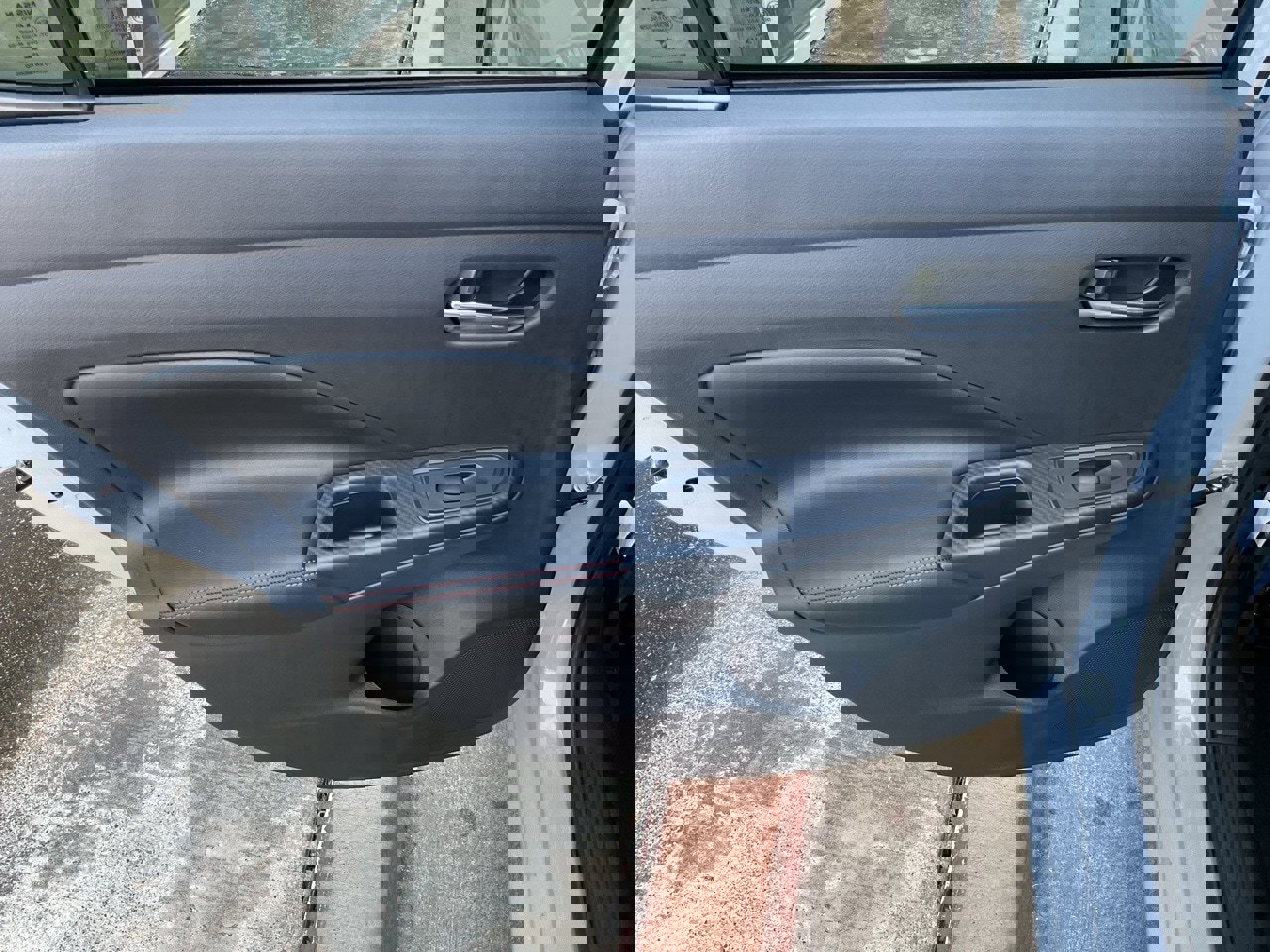 New 2025 Nissan Versa SR w/ Trunk Package image 16