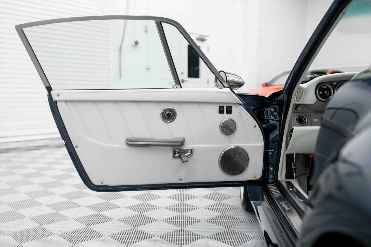 Used 1991 Porsche 911 Carrera image 44