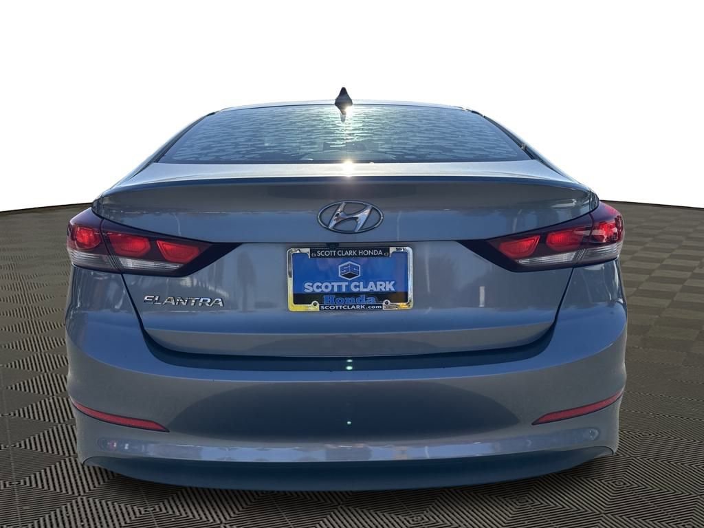 Used 2017 Hyundai Elantra SE image 4