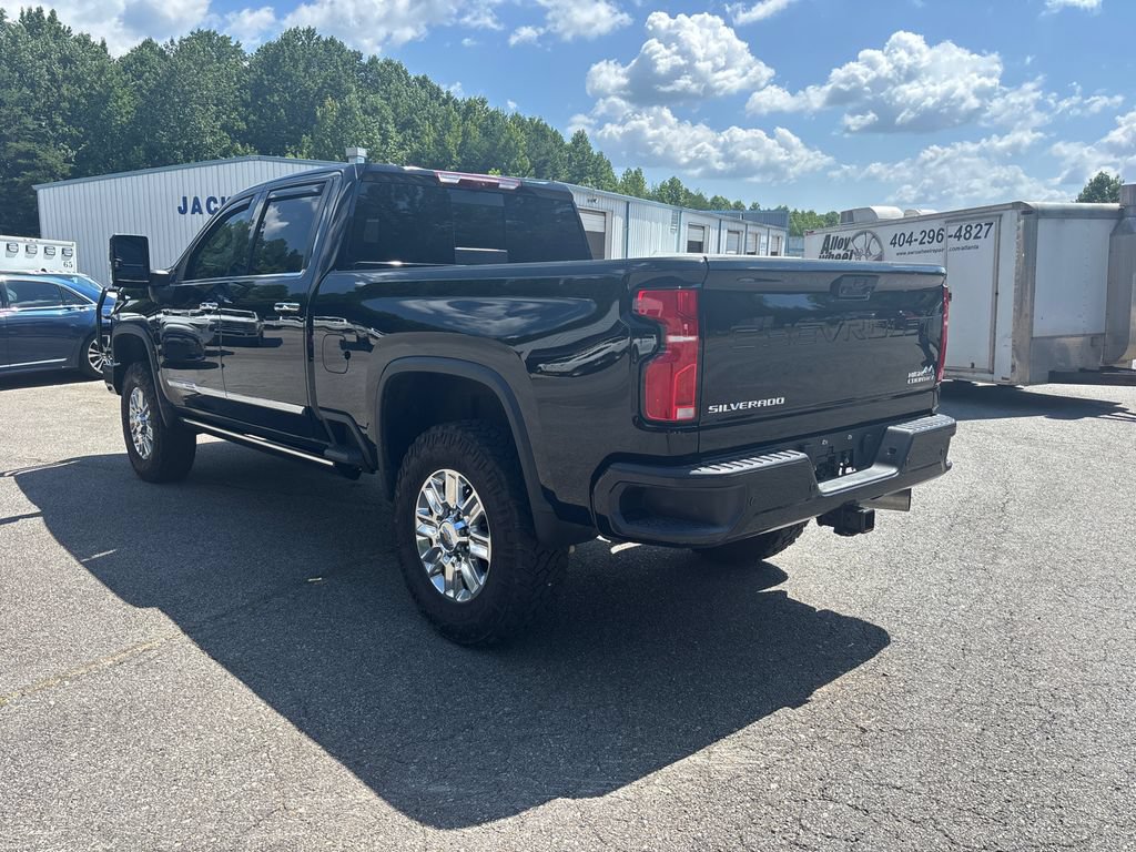 Used 2025 Chevrolet Silverado 3500 High Country w/ Technology Package AWD/4WD image 7