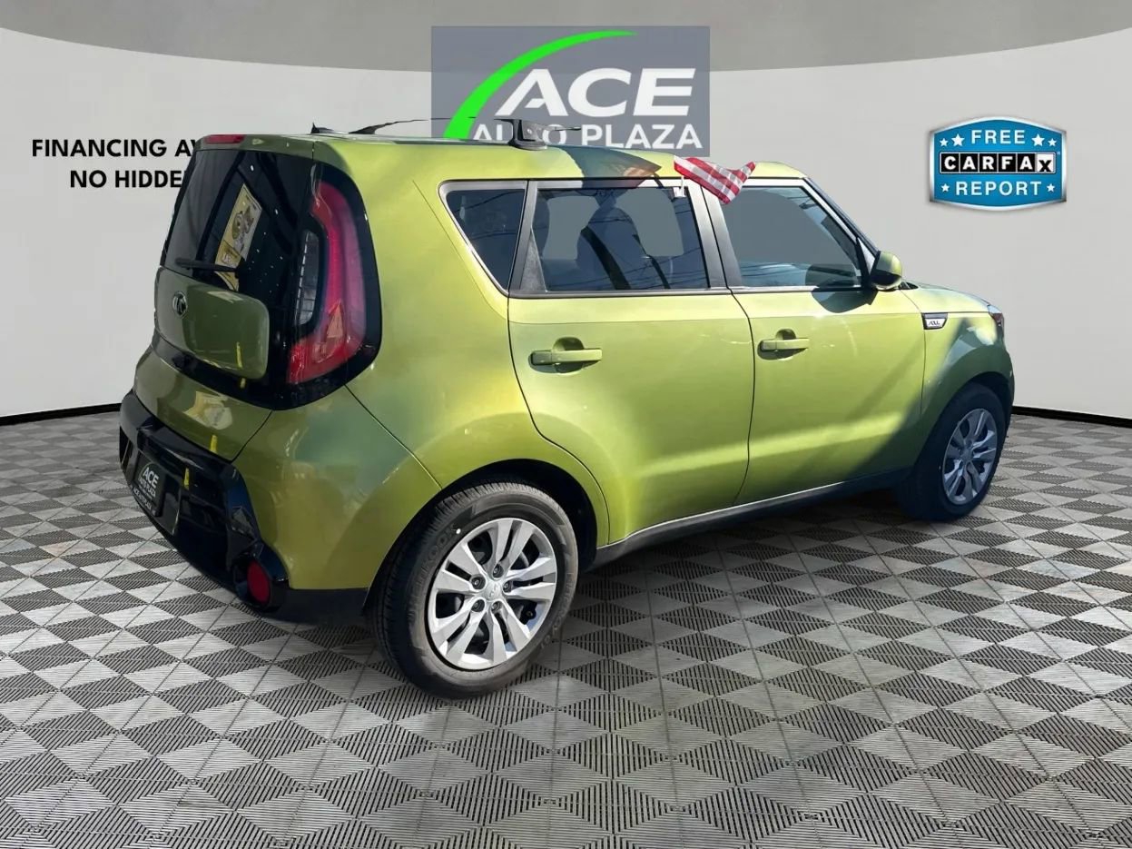Used 2016 Kia Soul + FWD image 5