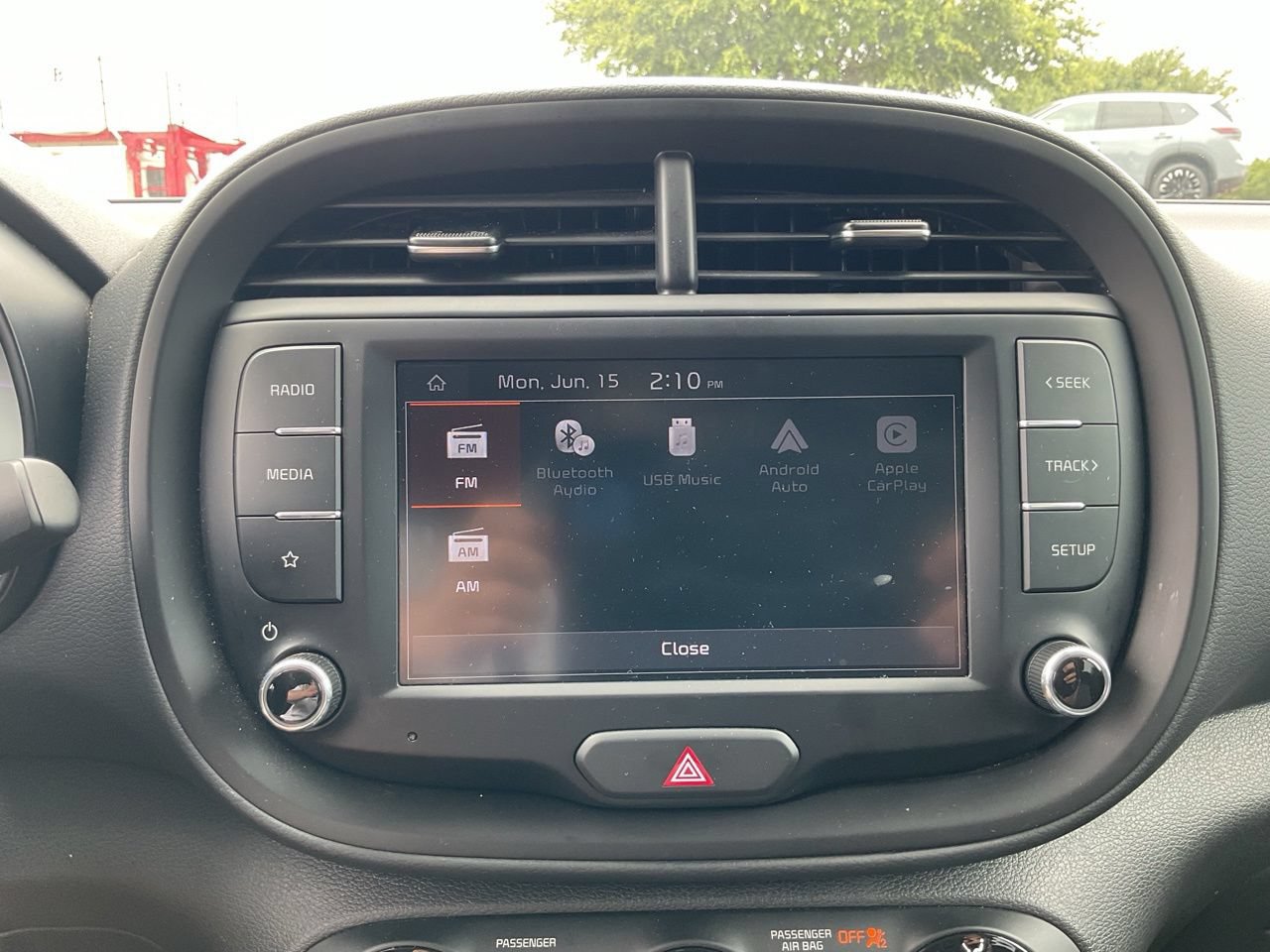 Used 2025 Kia Soul LX w/ LX Technology Package FWD image 23