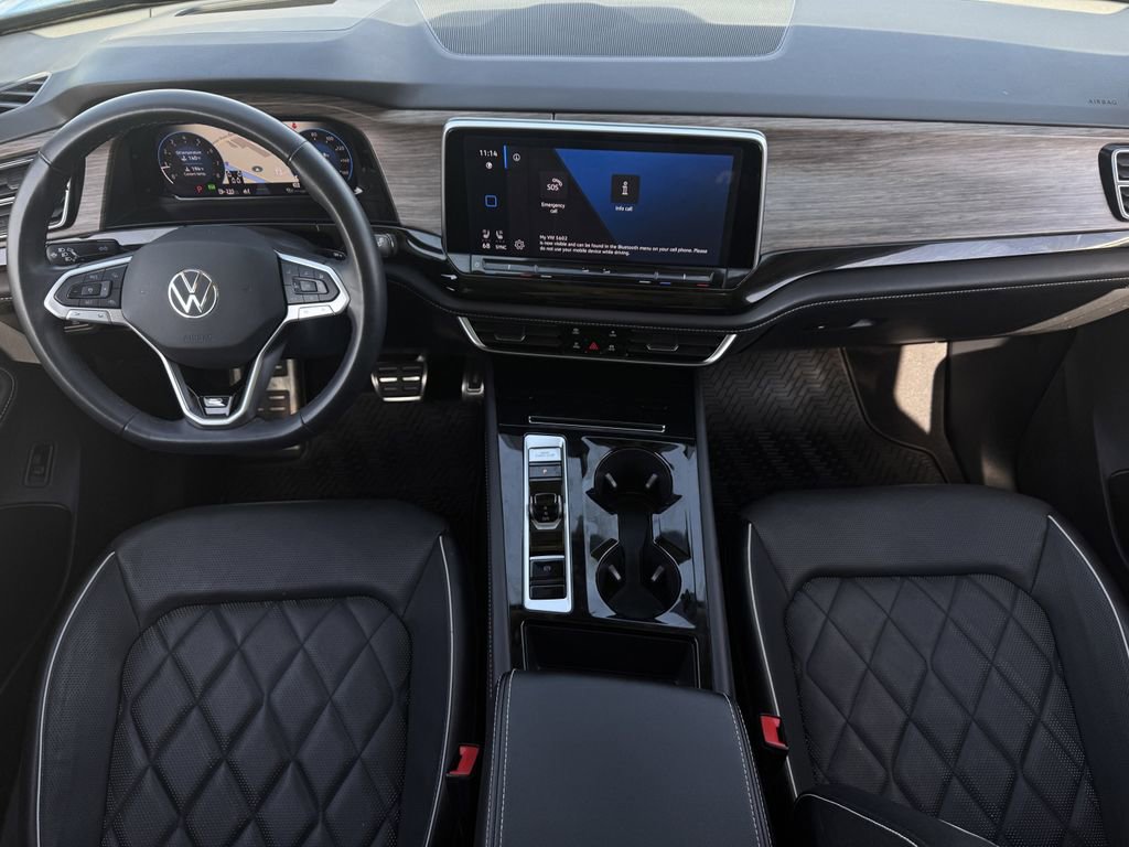 Used 2025 Volkswagen Atlas SEL Premium R-Line image 13