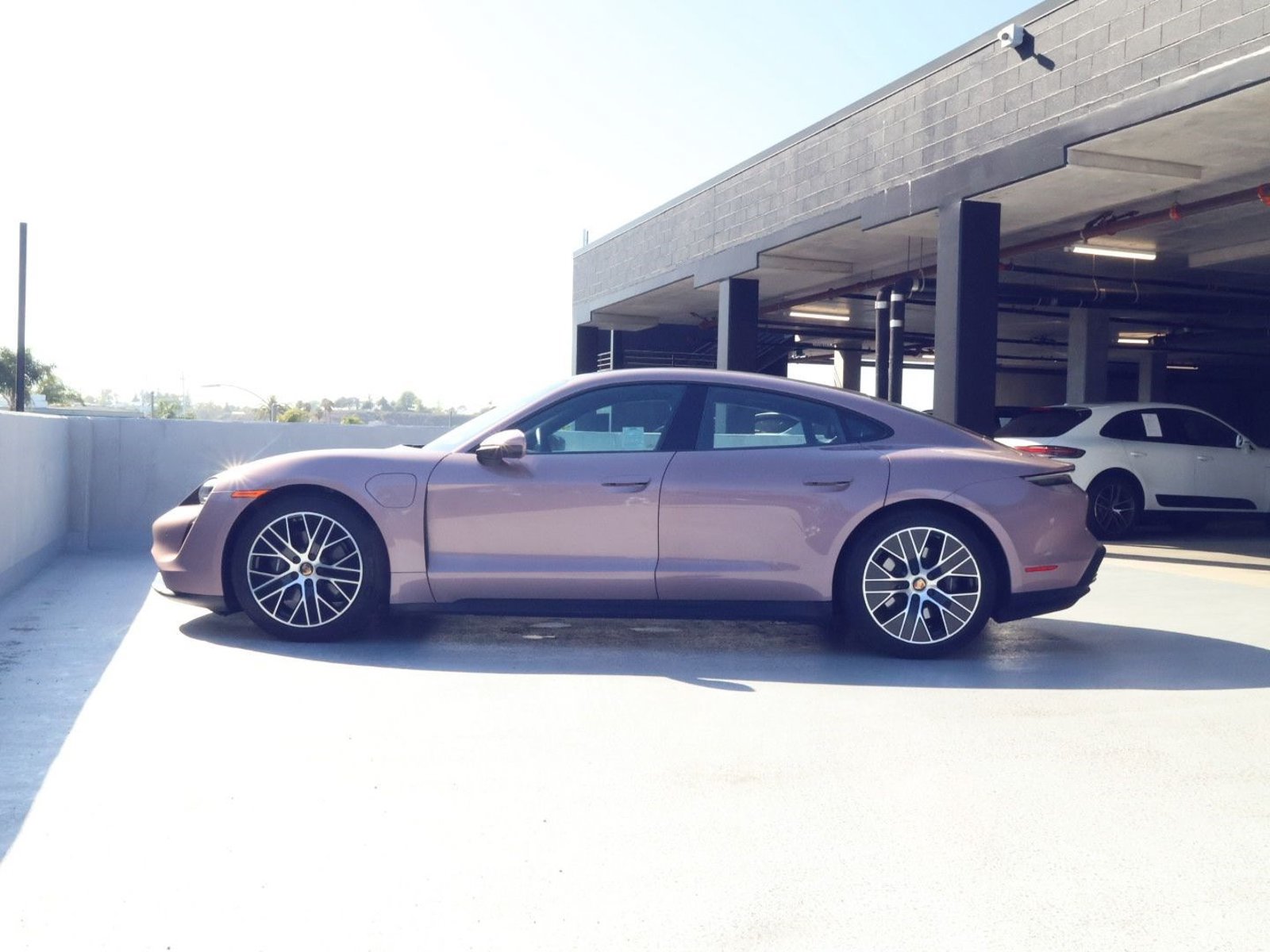 Certified 2023 Porsche Taycan w/ Premium Package RWD image 2