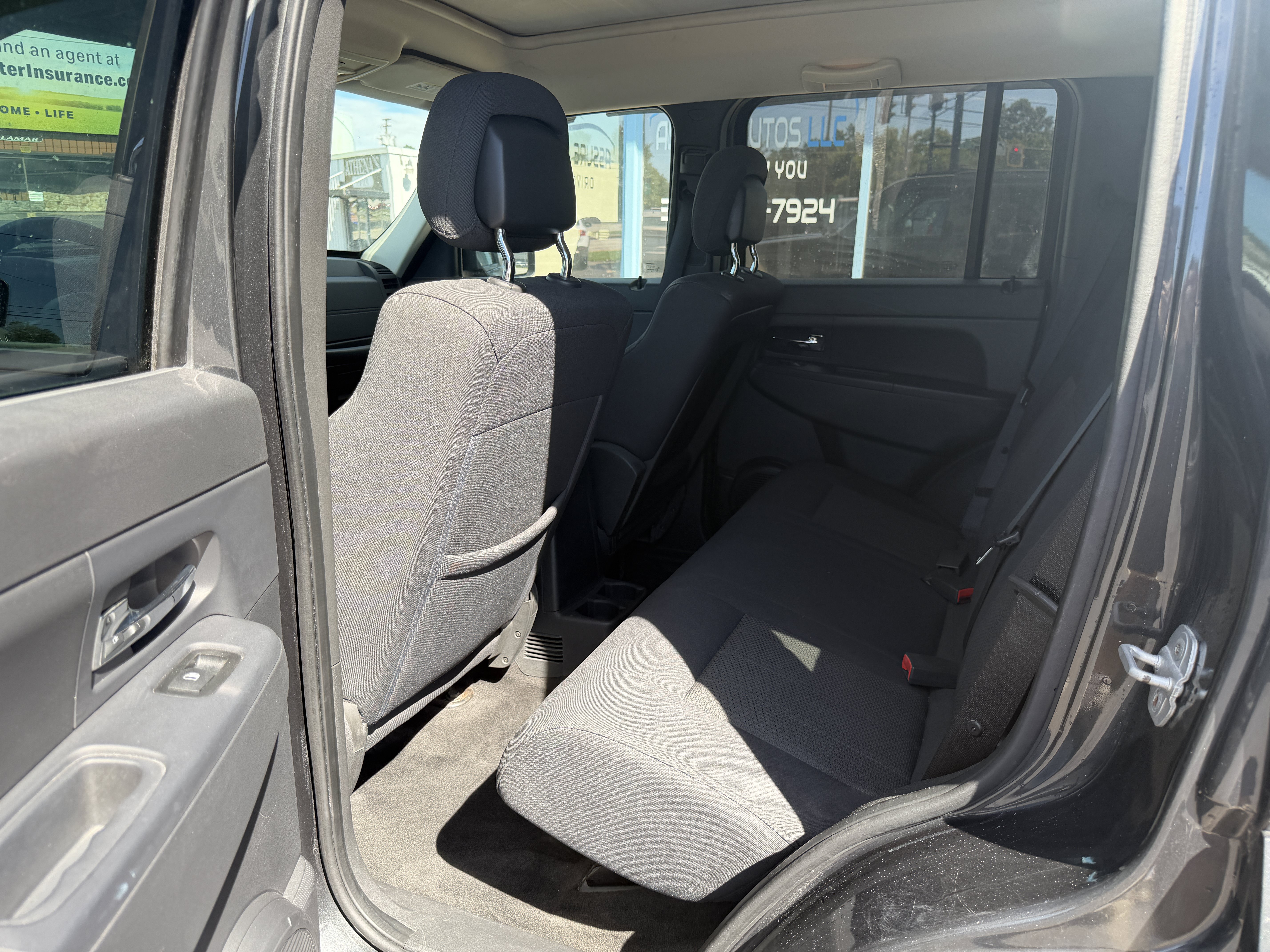 Used 2011 Jeep Liberty Sport AWD/4WD image 15