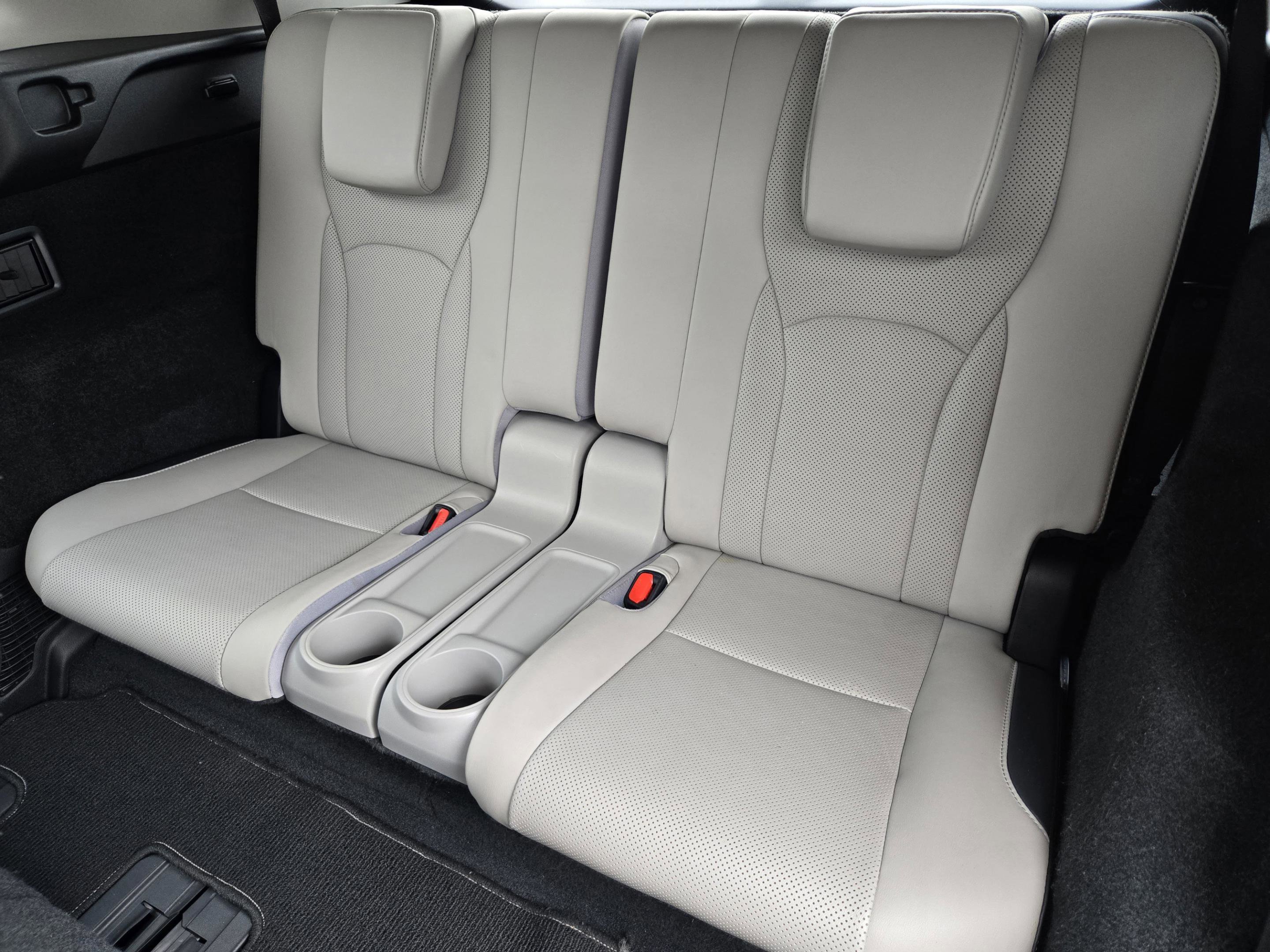 Used 2019 Lexus RX 350L FWD image 19
