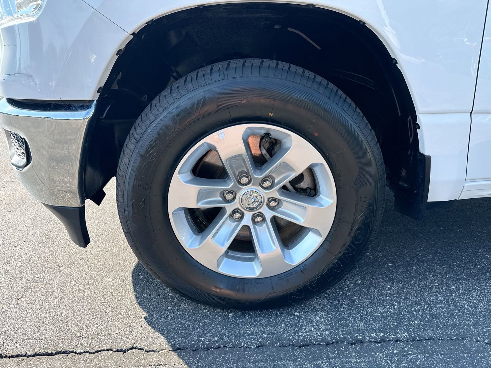 Used 2024 RAM 1500 Laramie image 25