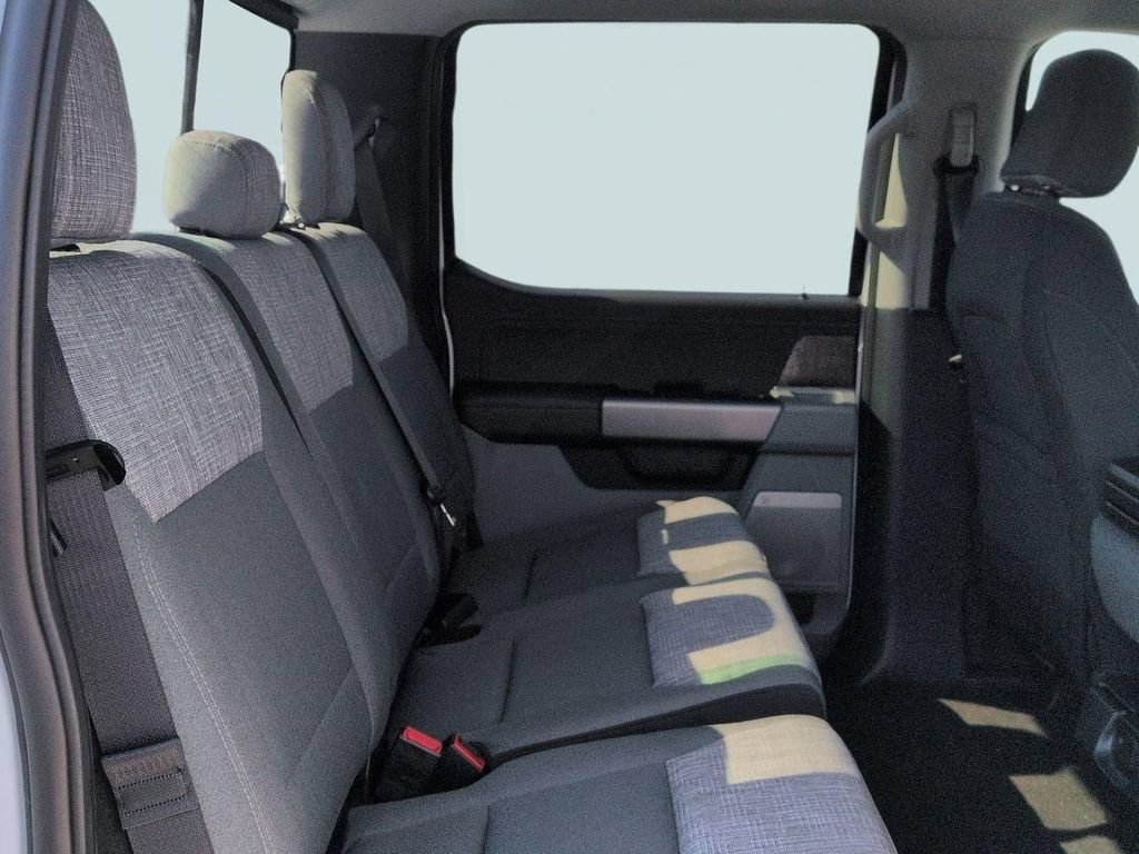 New 2026 Ford F250 XLT w/ XLT Premium Package AWD/4WD image 30