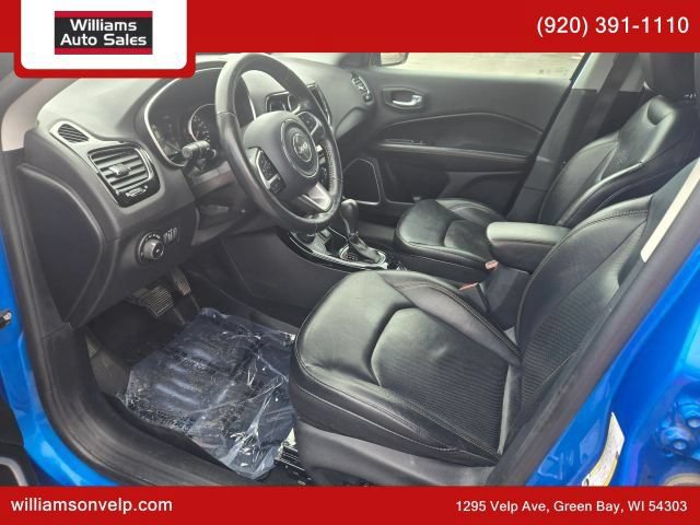 Used 2018 Jeep Compass Limited w/ Navigation Group AWD/4WD image 12