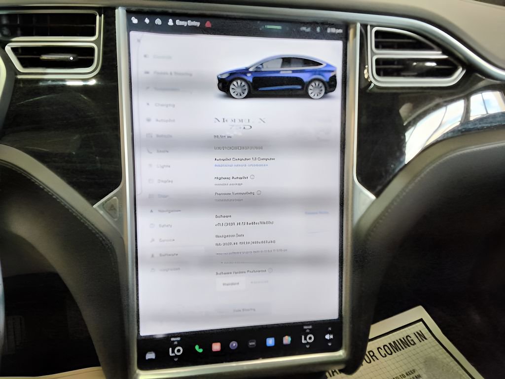 Used 2016 Tesla Model X 75D image 24