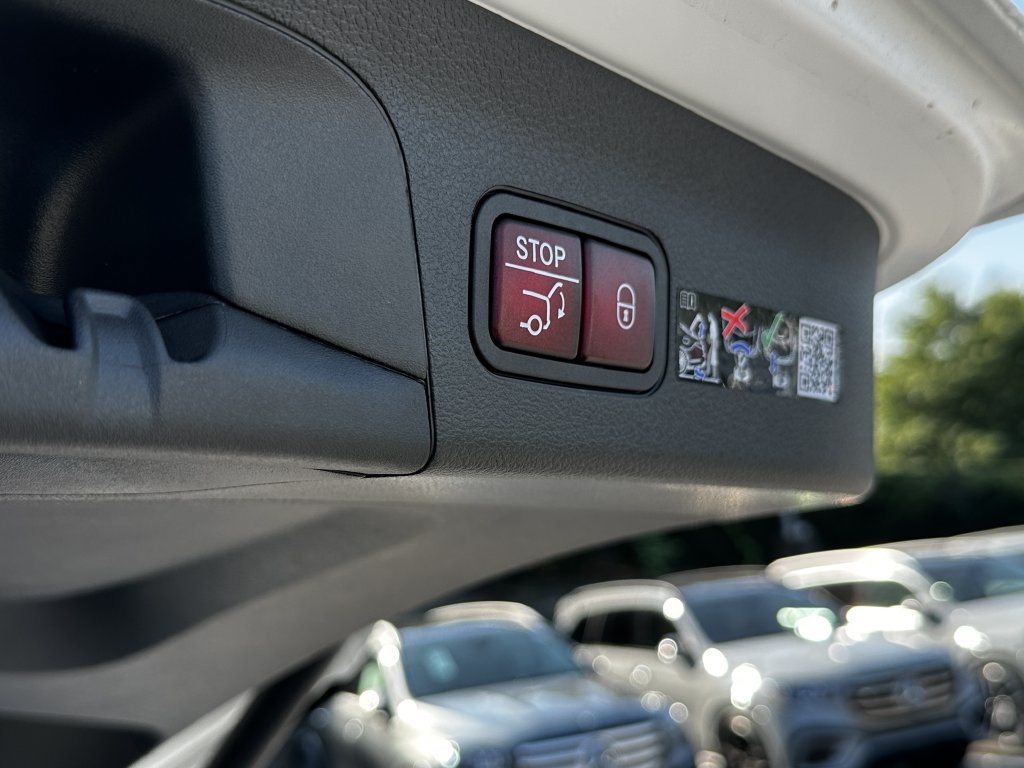 New 2026 Mercedes-Benz GLS 450 4MATIC image 23