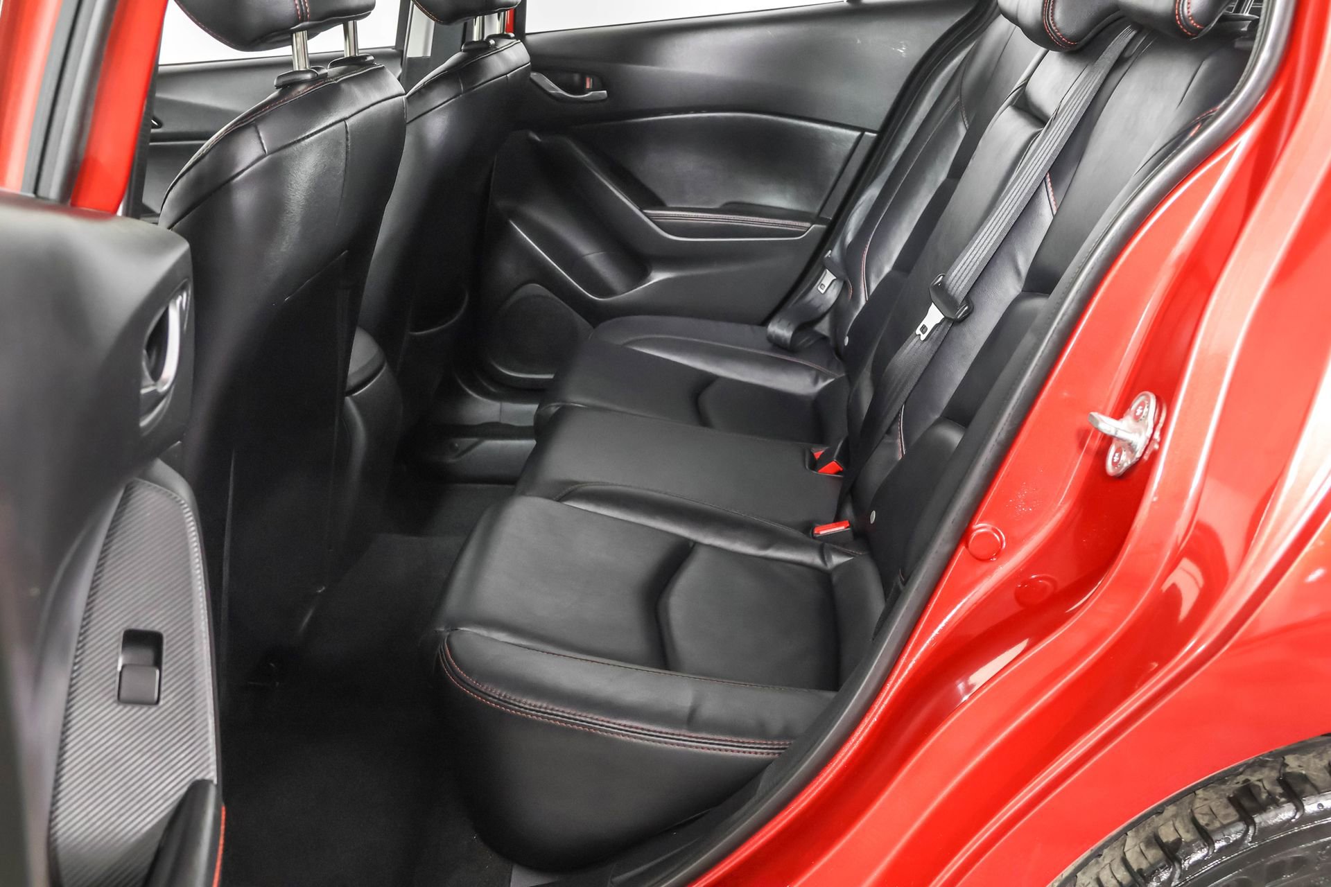 Used 2014 MAZDA MAZDA3 s Touring image 37