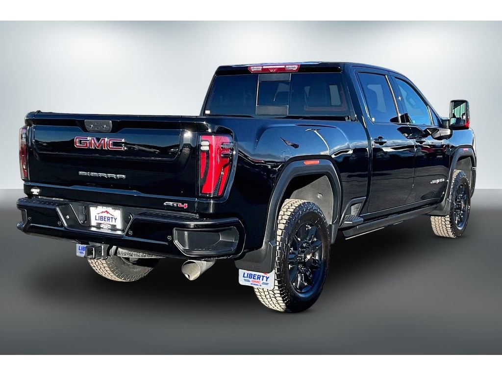 Used 2024 GMC Sierra 2500 AT4 w/ AT4 Premium Plus Package image 4