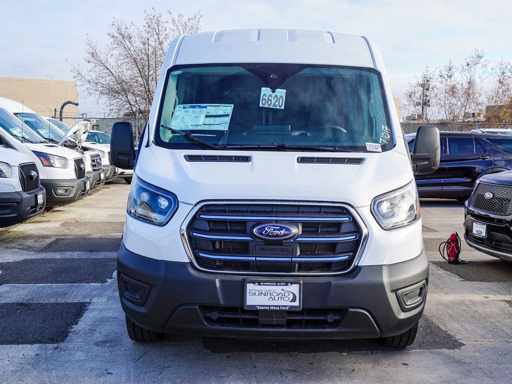 New 2024 Ford E-Transit Base image 2