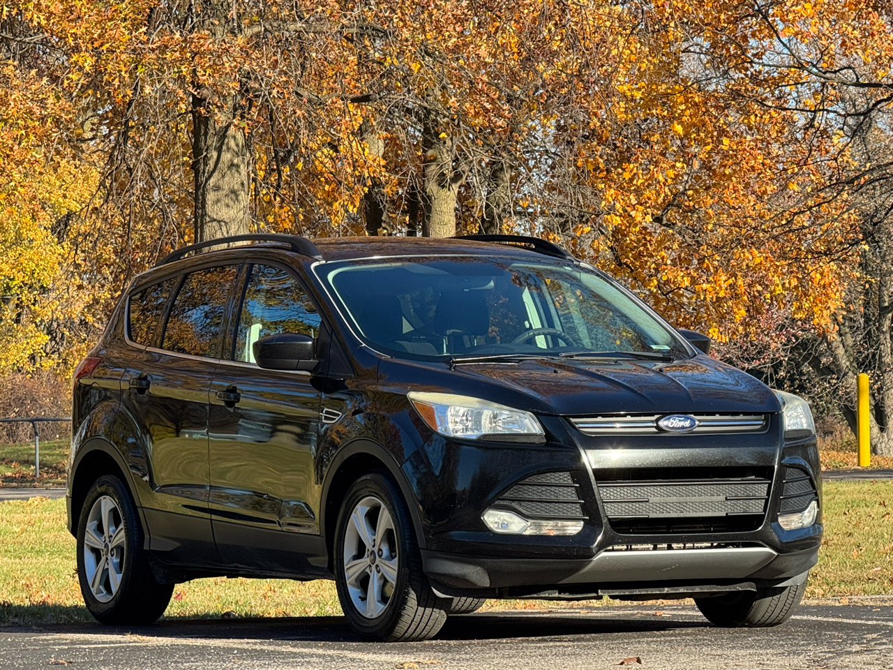 Used 2014 Ford Escape SE w/ Equipment Group 201A image 2