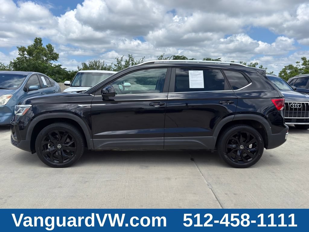 Used 2022 Volkswagen Taos SEL w/ Panoramic Sunroof Package FWD image 8