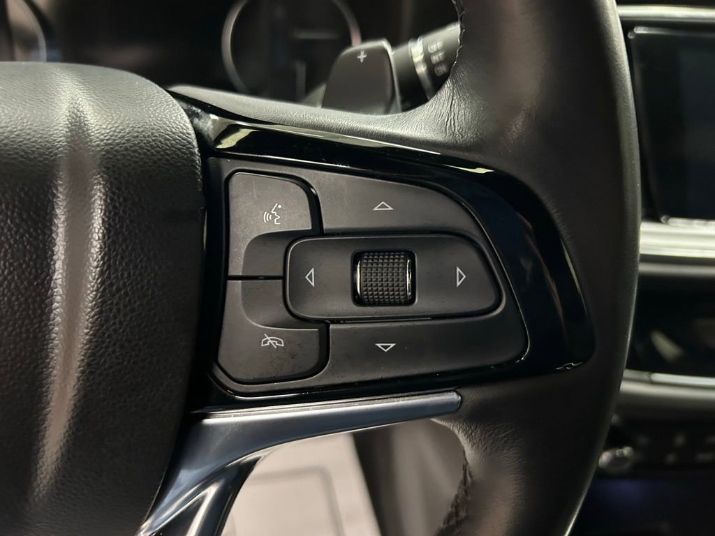 Used 2023 Buick Enclave Avenir w/ Avenir Technology Package image 13