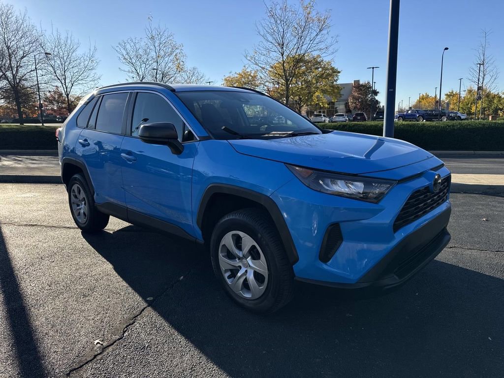 Used 2019 Toyota RAV4 LE image 7