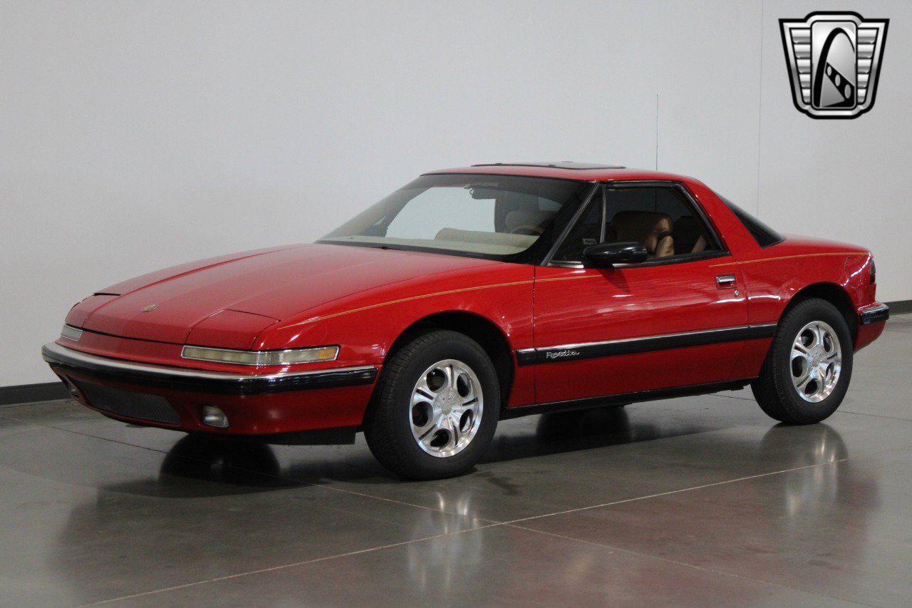 Used 1989 Buick Reatta Coupe image 16