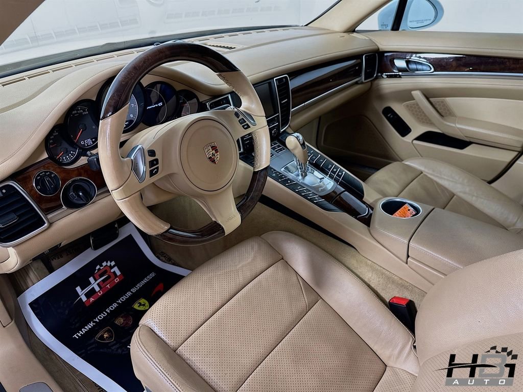 Used 2013 Porsche Panamera 4S image 10