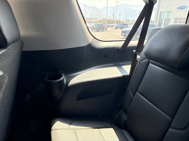Used 2018 Chevrolet Suburban LT AWD/4WD image 19