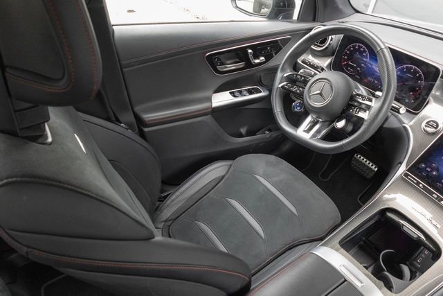 Certified 2025 Mercedes-Benz GLC 43 AMG 4MATIC image 18