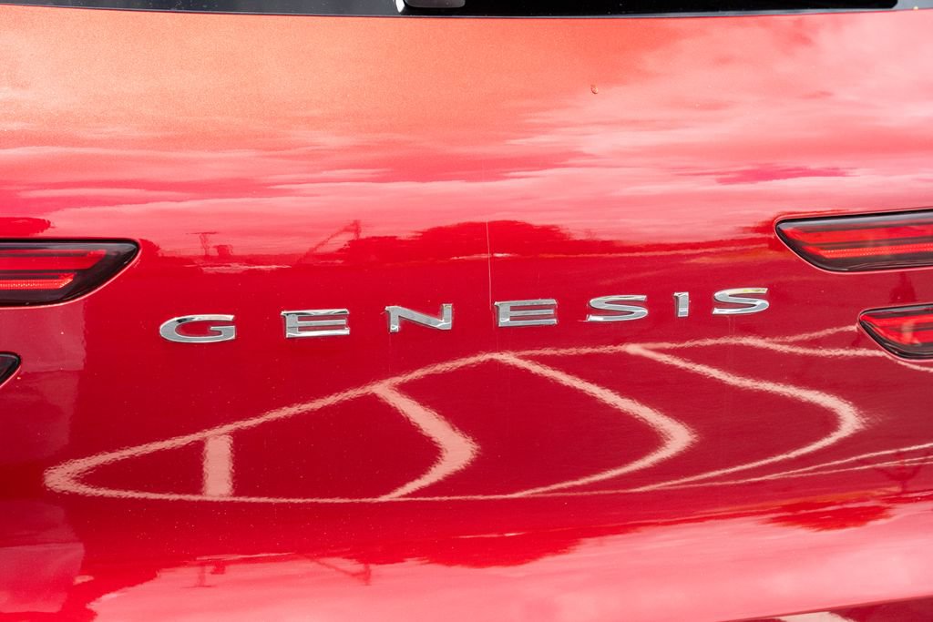 Used 2022 Genesis GV70 3.5T Sport w/ Sport Advanced Package AWD/4WD image 18