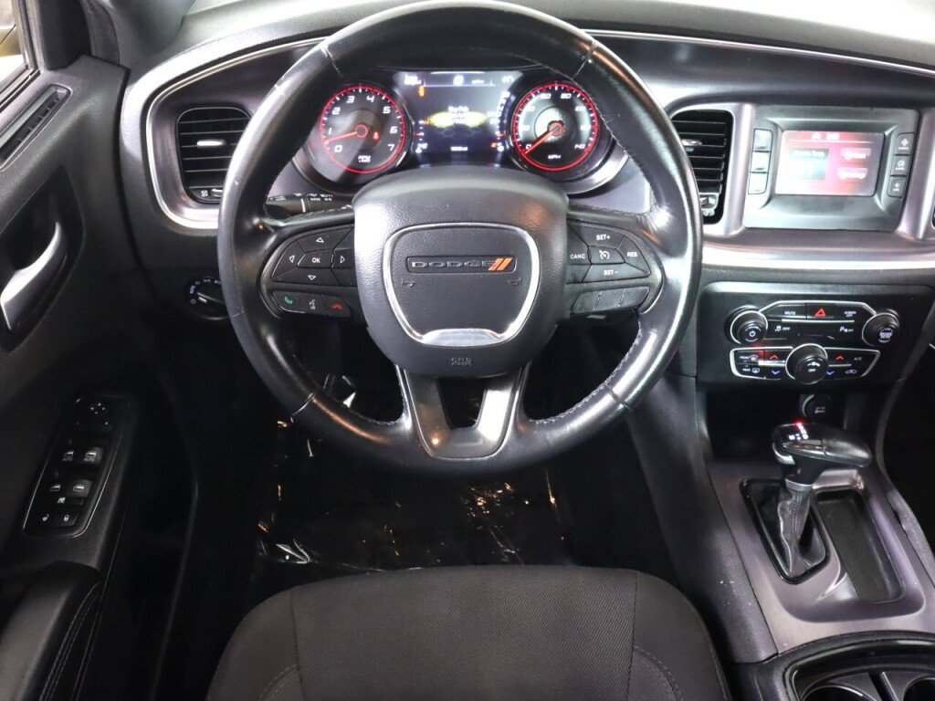 Used 2017 Dodge Charger SE w/ Blacktop Package RWD image 25