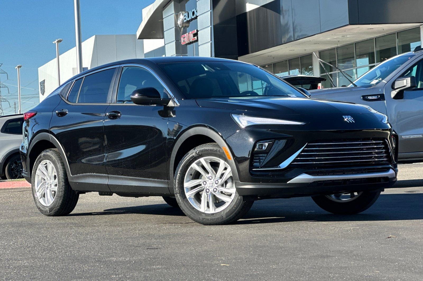 New 2026 Buick Envista Preferred w/ Convenience II Package FWD image 2