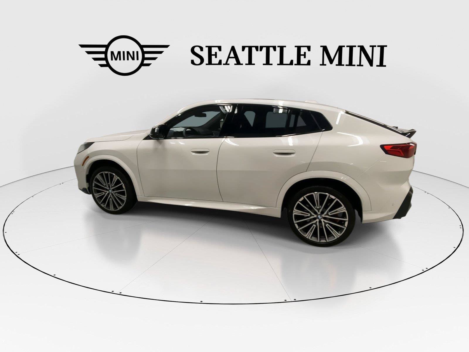 Used 2026 BMW X2 M35i w/ M Sport Professional Package AWD/4WD image 7