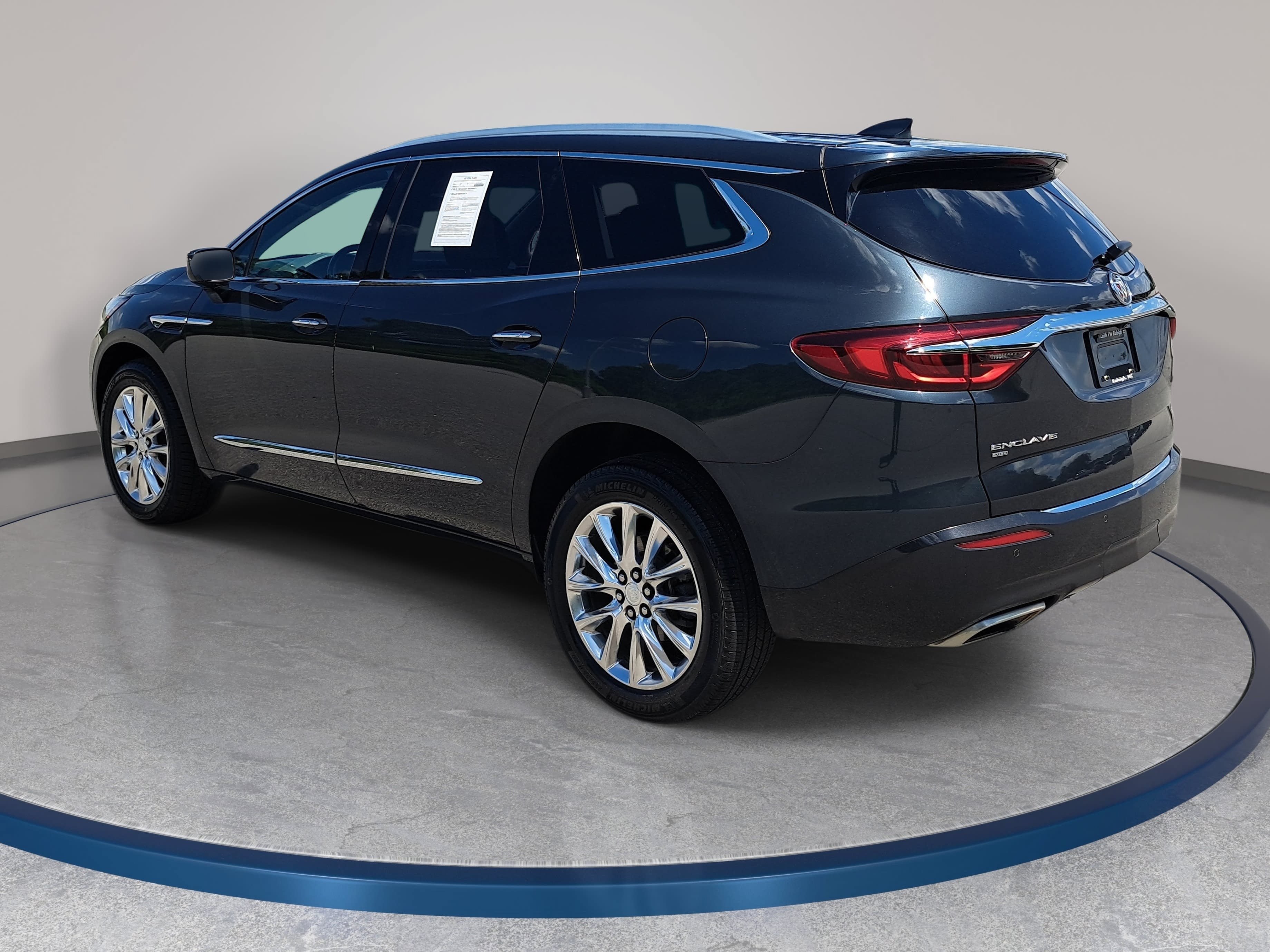 Used 2020 Buick Enclave Essence w/ Sound and Sites Package AWD/4WD image 7