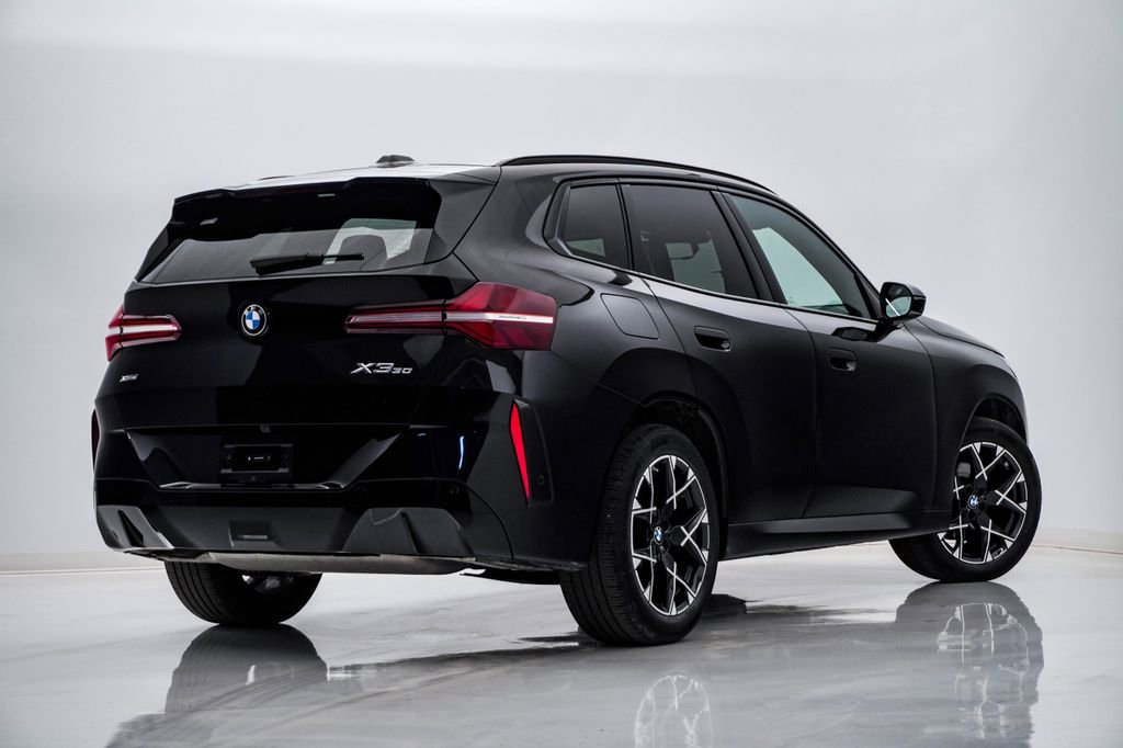 Used 2025 BMW X3 xDrive30i w/ Premium Package image 9