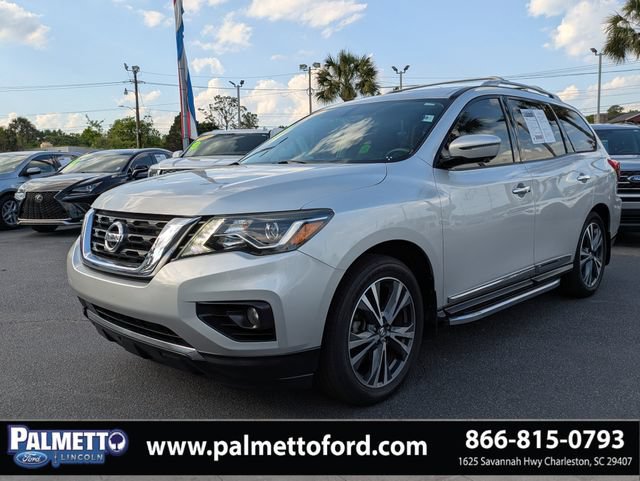 Used 2019 Nissan Pathfinder Platinum FWD image 6