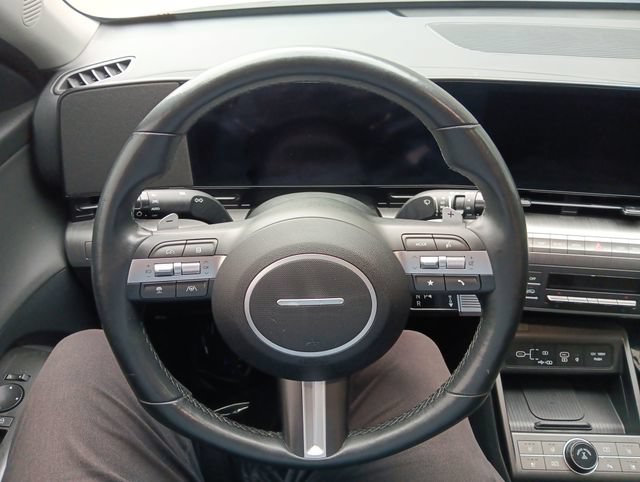 Used 2024 Hyundai Kona Limited AWD/4WD image 8