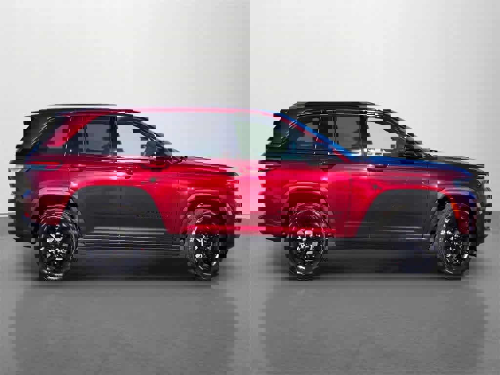 New 2025 Jeep Grand Cherokee Laredo image 7