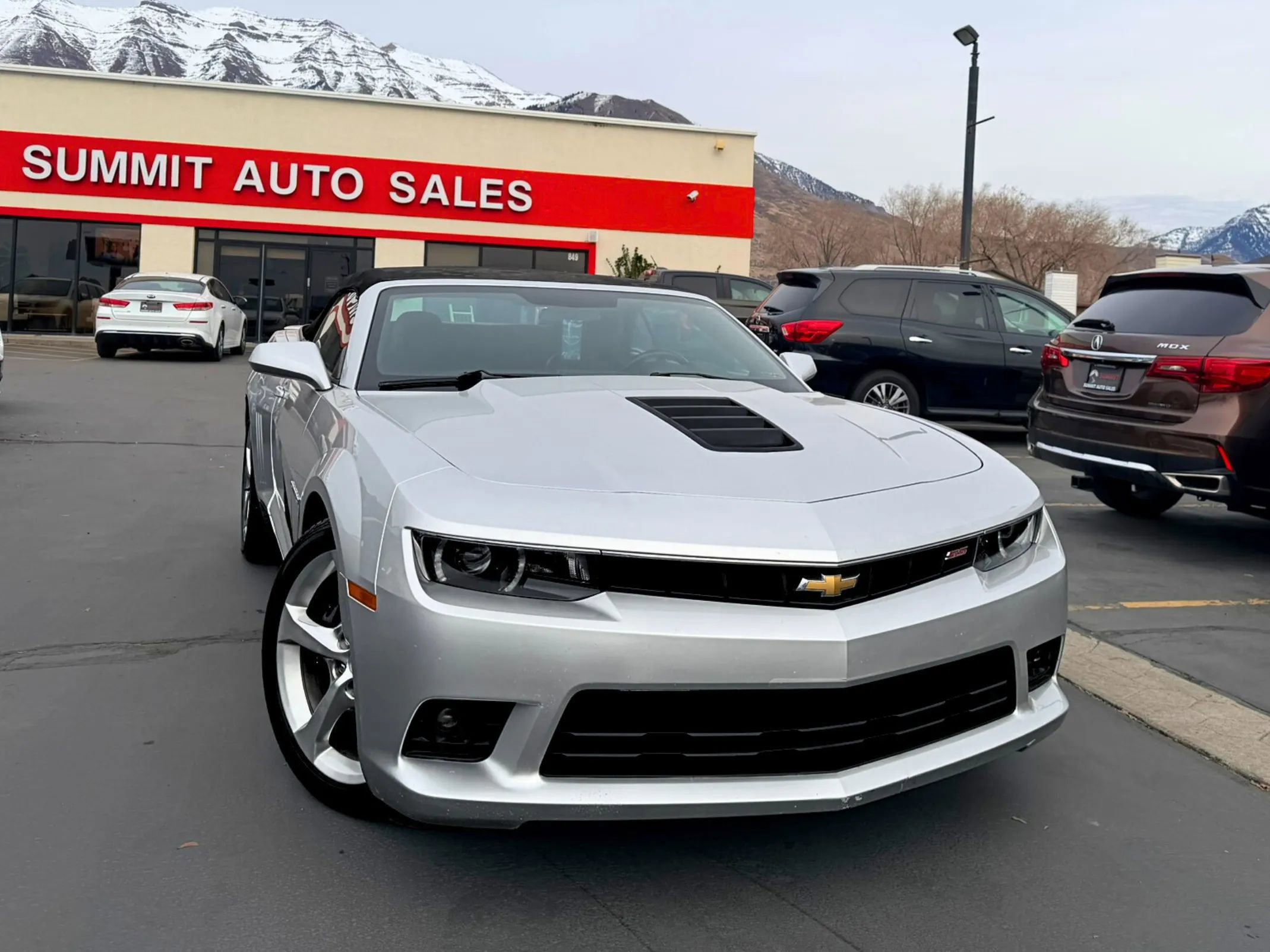 Used 2015 Chevrolet Camaro SS w/ RS Package image 2