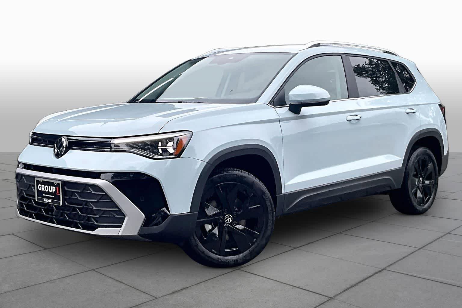 New 2026 Volkswagen Taos SE FWD video 1