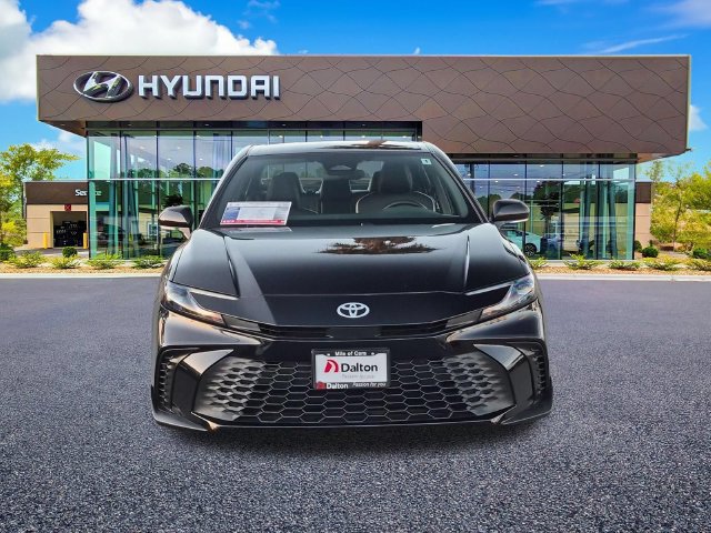 Used 2026 Toyota Camry SE FWD image 3