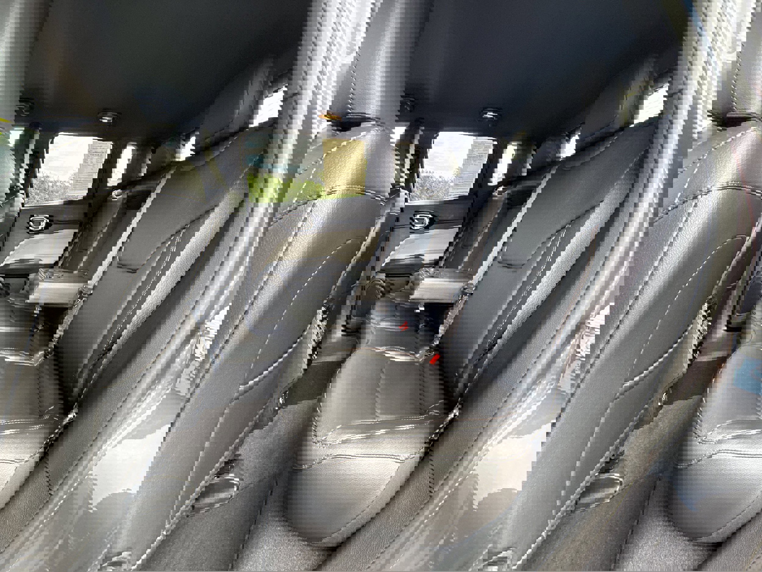 Used 2024 Jeep Compass Limited image 21