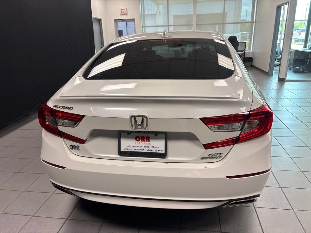 Used 2018 Honda Accord Sport image 4