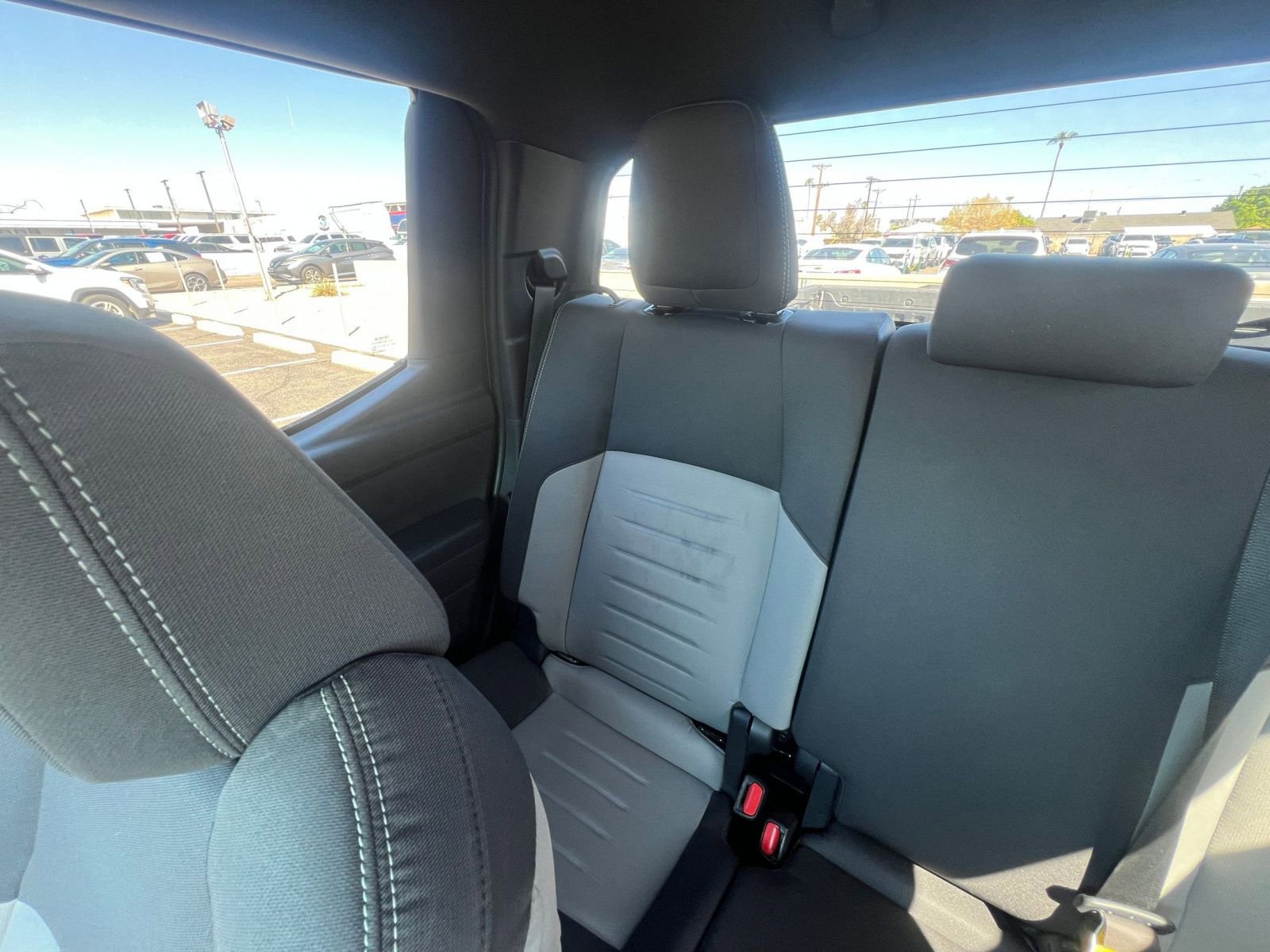 Used 2025 Toyota Tacoma TRD Off-Road image 39
