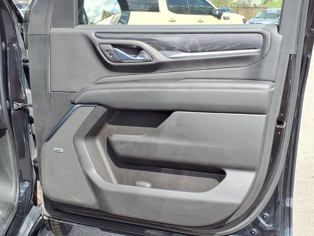 Used 2022 GMC Yukon Denali AWD/4WD image 13