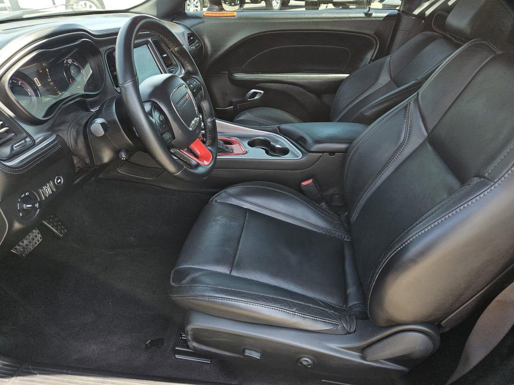 Used 2020 Dodge Challenger SXT w/ Plus Package RWD image 20