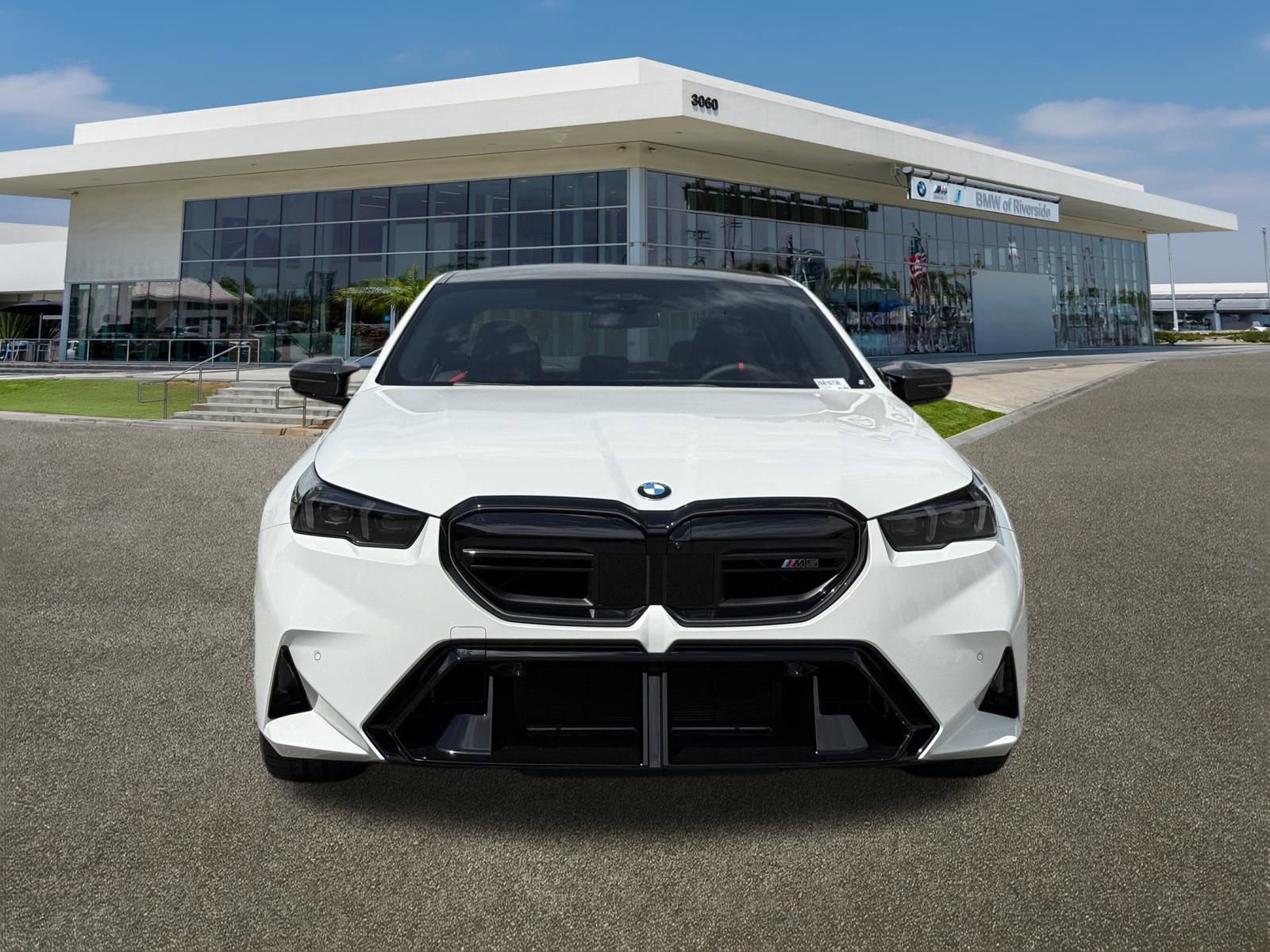 New 2026 BMW M5 w/ Executive Package image 4