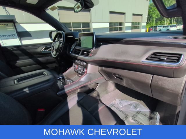 Used 2022 Chevrolet Suburban RST w/ Luxury Package AWD/4WD image 30