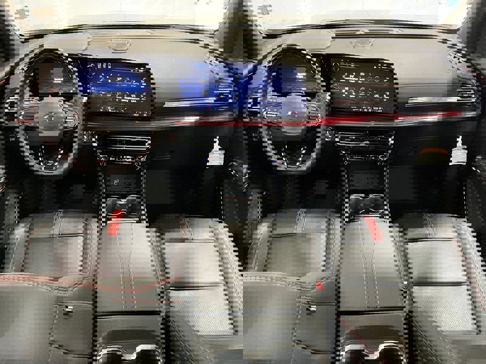 Used 2024 Chevrolet Traverse RS w/ LPO, Floor Liner Package image 15