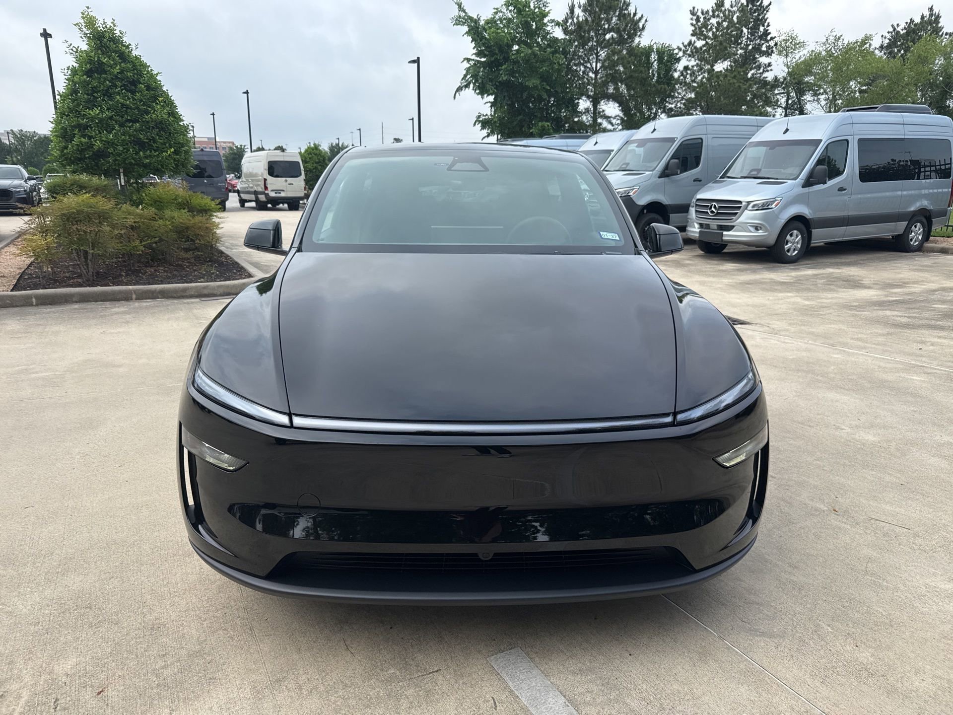 Used 2026 Tesla Model Y Long Range AWD/4WD image 2