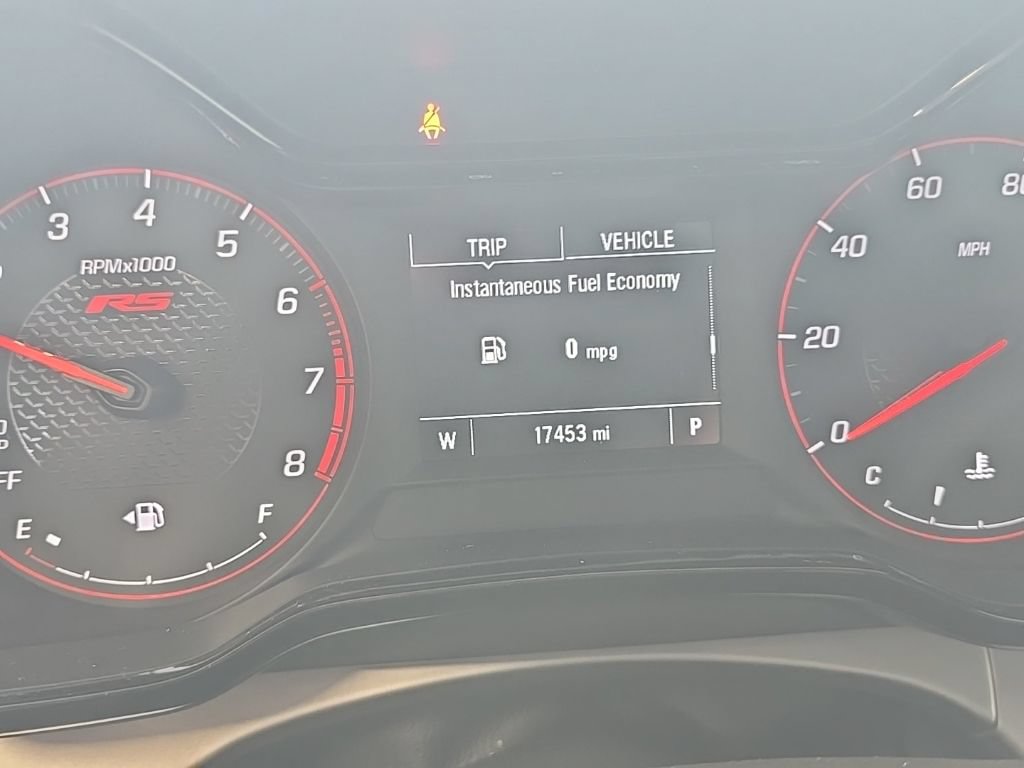 Used 2024 Chevrolet Trax RS w/ Driver Confidence Package FWD image 2